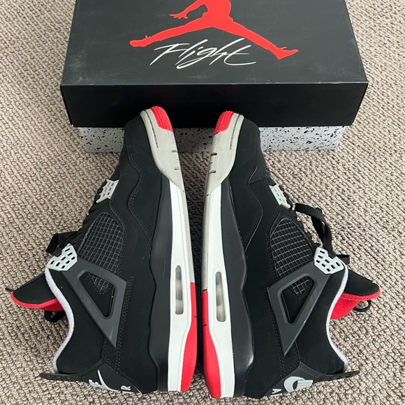 Jordan 4 Retro Bred - Picture 4 of 7
